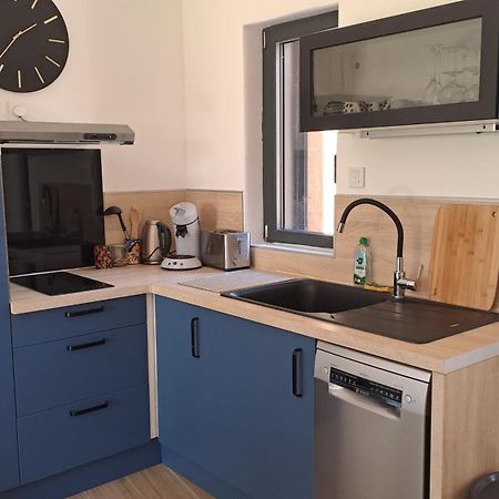 Logement Neuf A 2 Pas Du Lac La Bridoire Exteriér fotografie