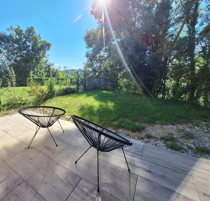 Logement Neuf A 2 Pas Du Lac La Bridoire Exteriér fotografie